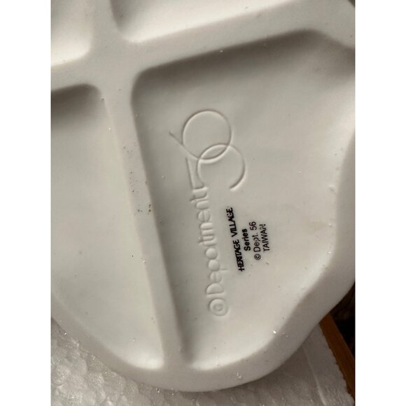 Heritage Village Collection North Pole Gate  Porcelain Dept 56 5632-4 - Picture 7 of 11